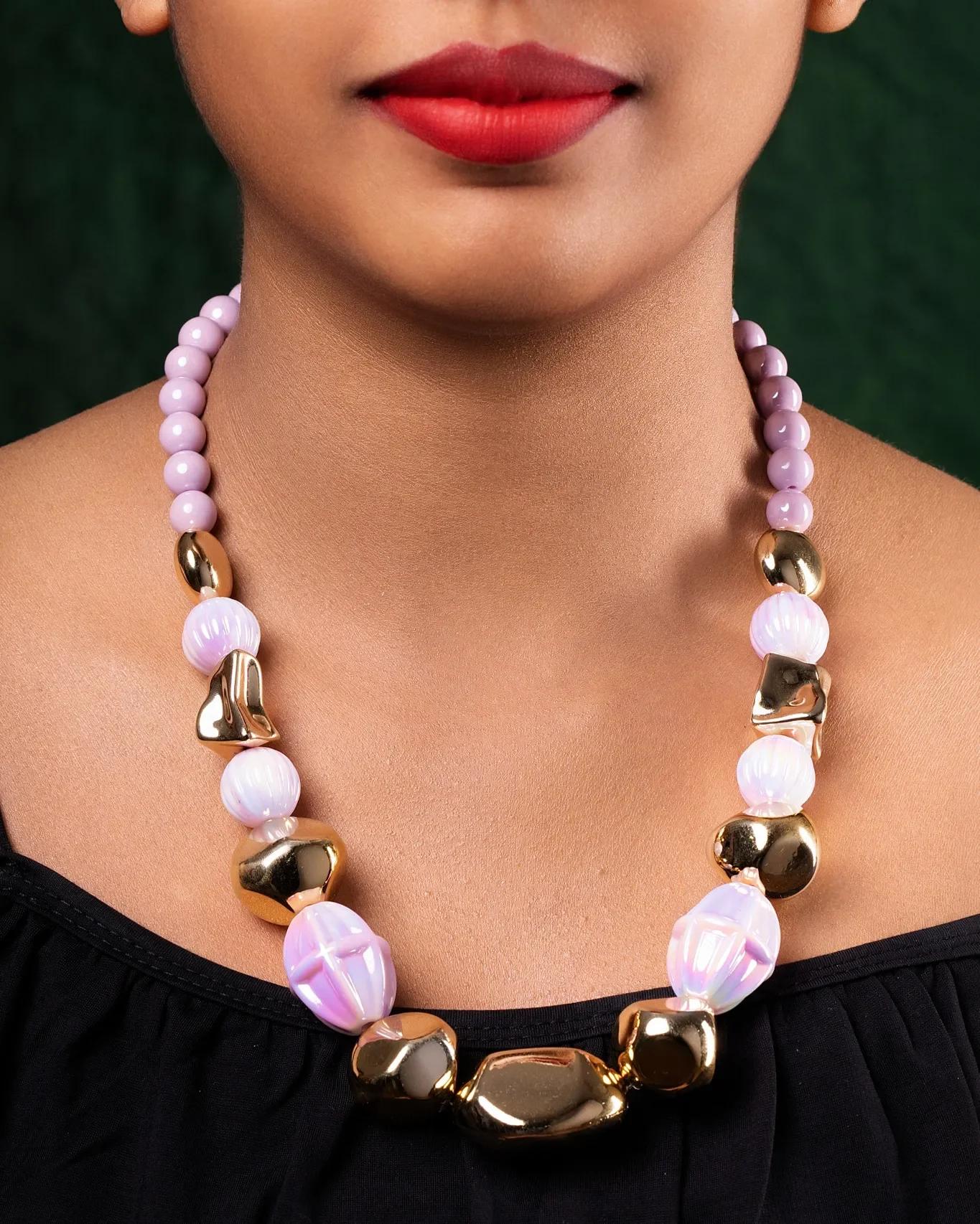 pastel-purple-gilded-metallic-statement-necklace