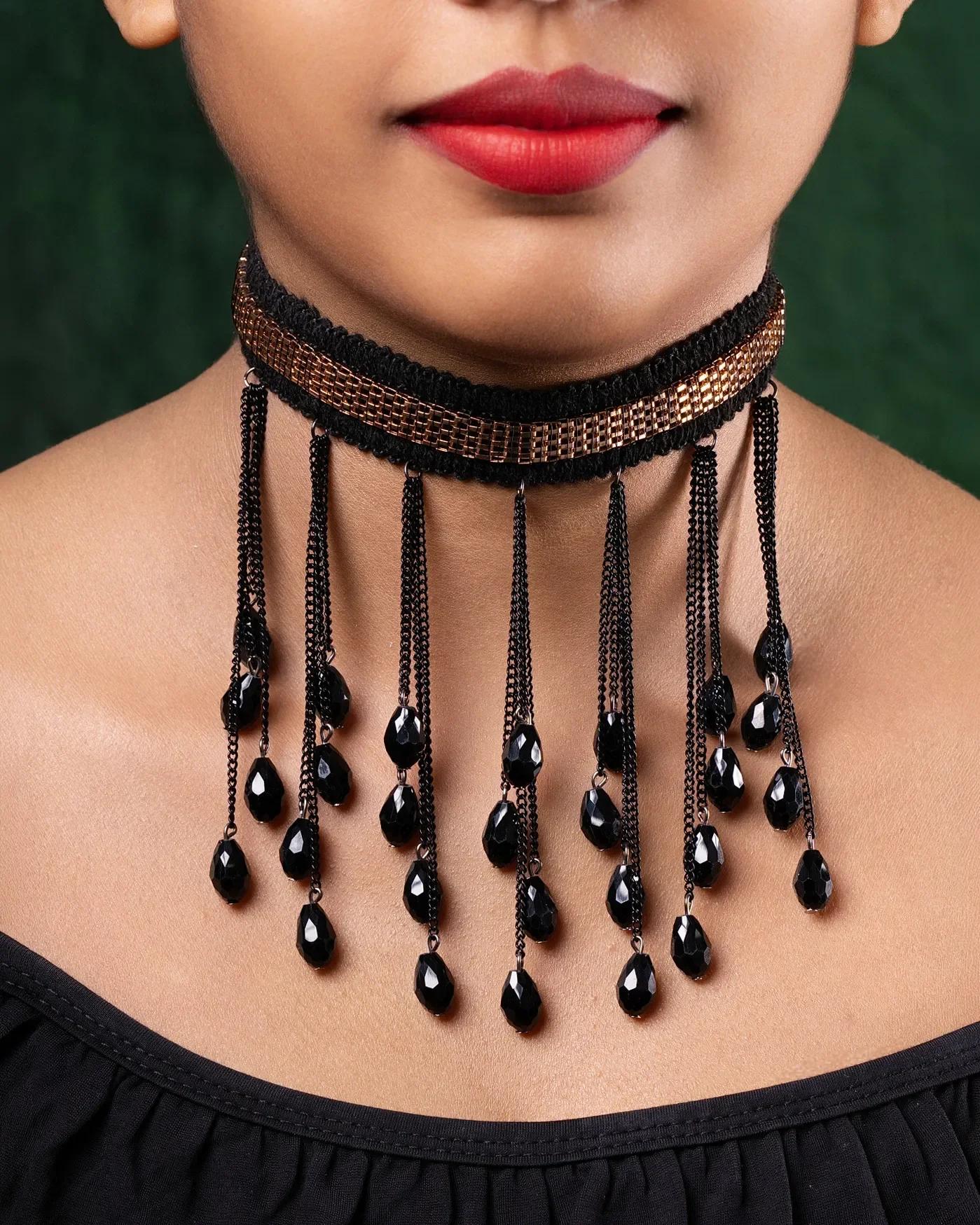 midnight-fringe-black-choker
