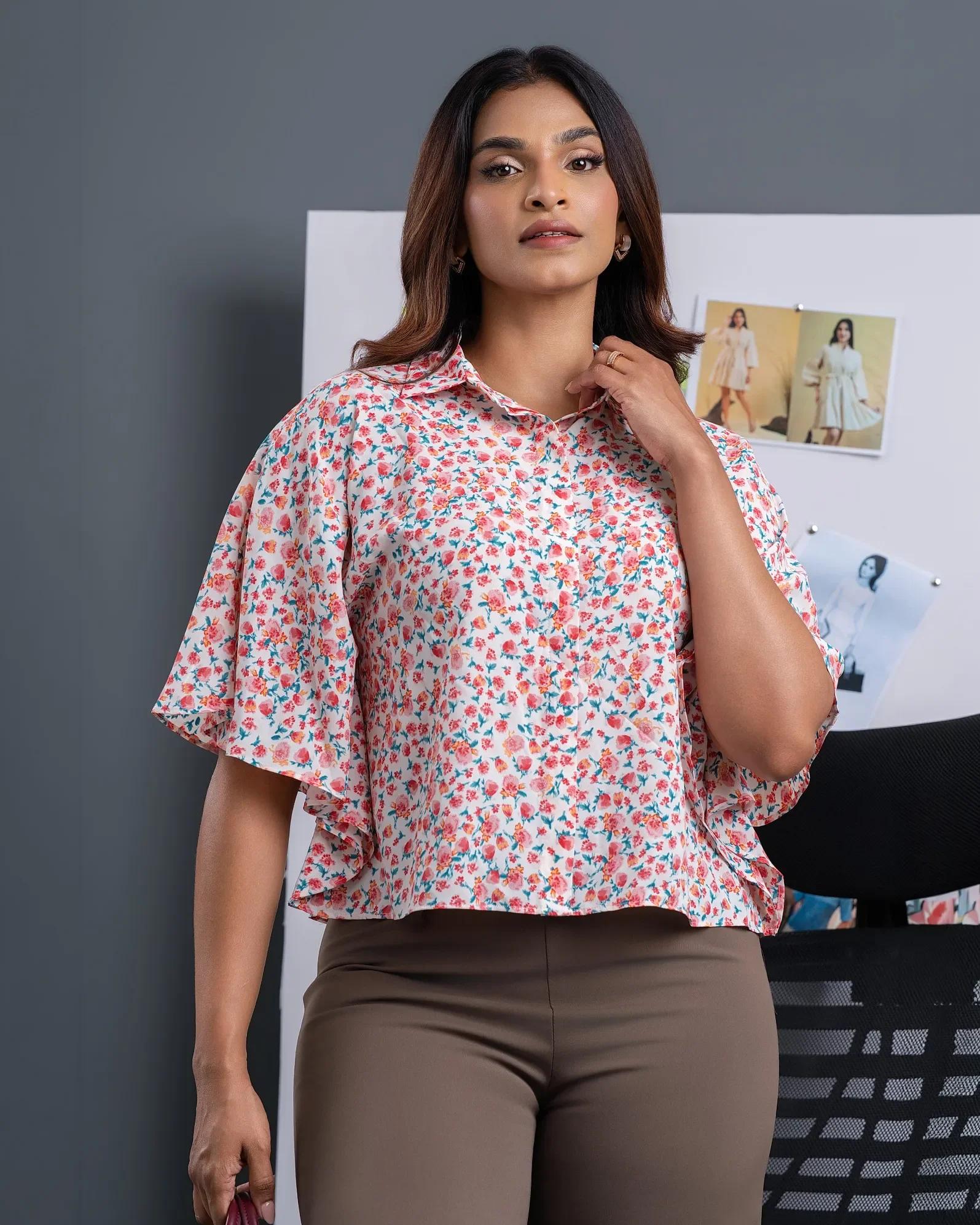 coral-floral-collared-fluttersleeve-top