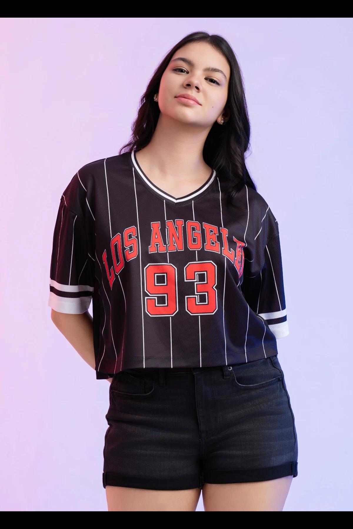 letter-graphic-striped-trim-drop-shoulder-crop-tee