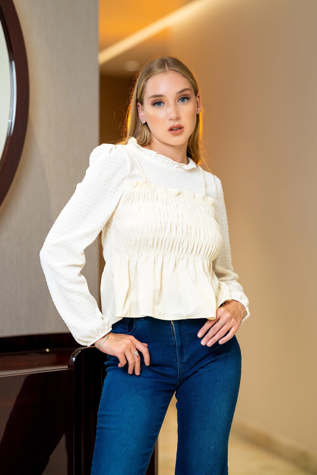 puff-sleeve-peplum-top