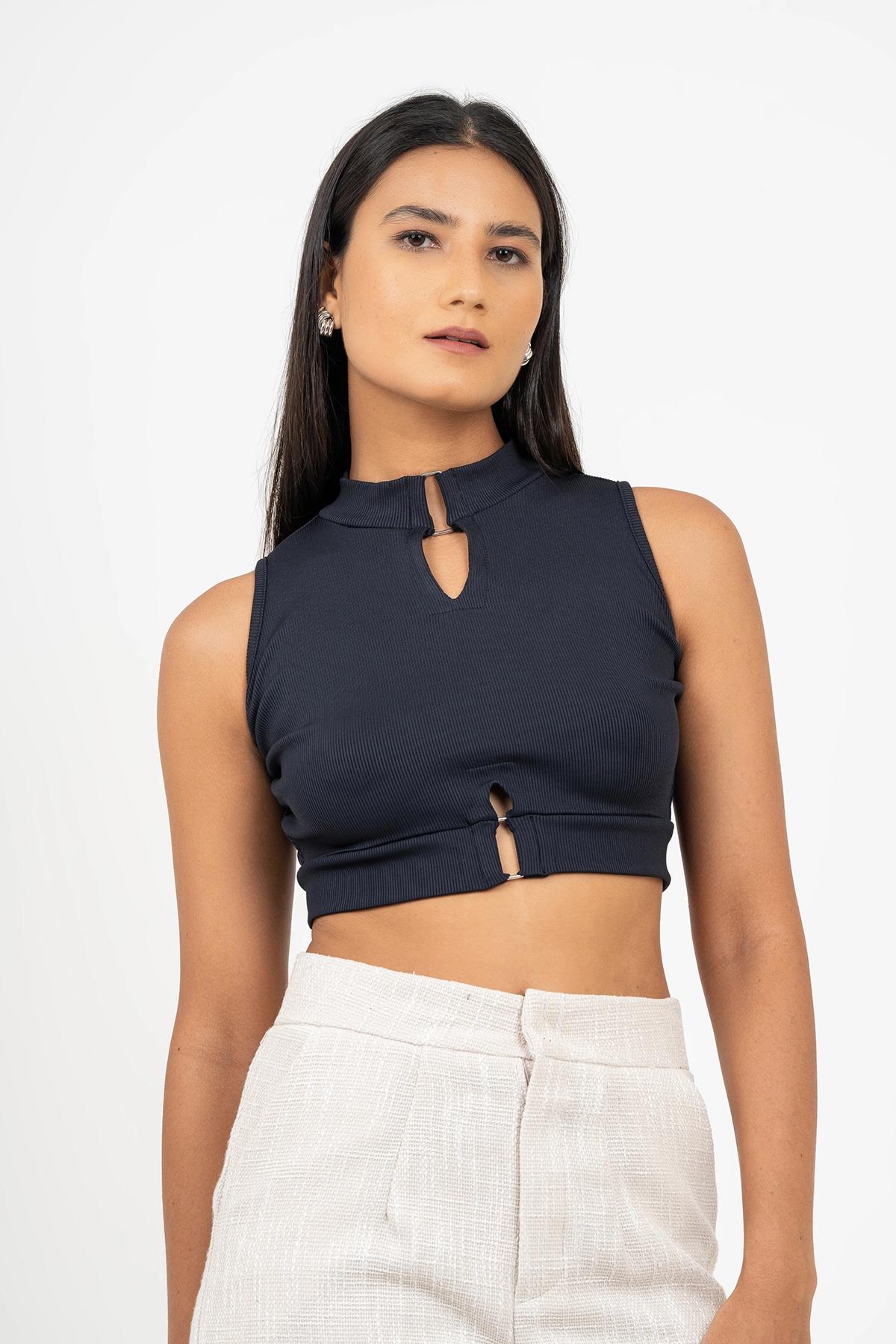 womens-standup-collar-crop-top