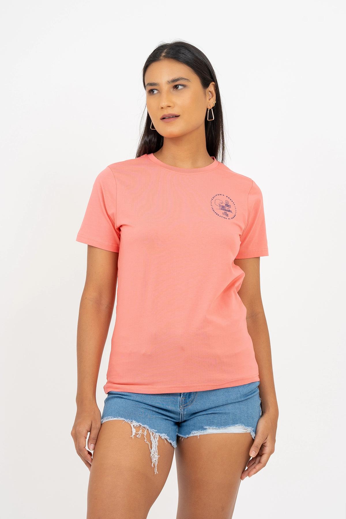 signature-womens-classic-fit-tshirt