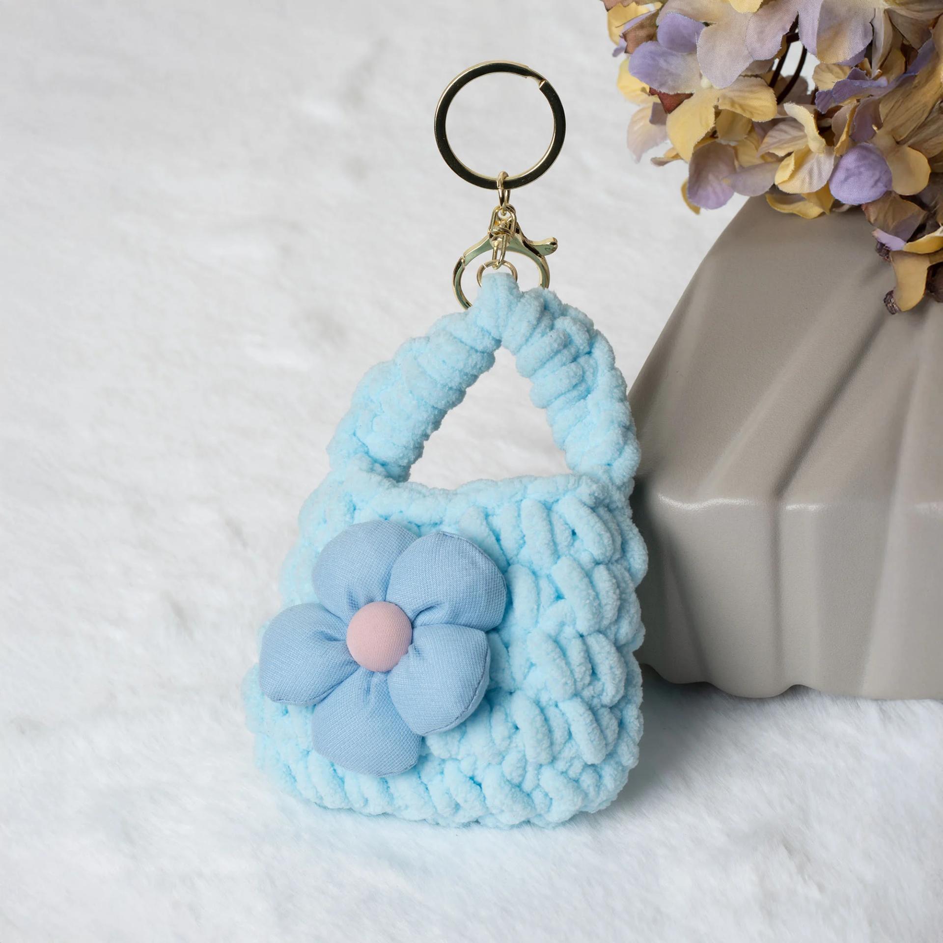 crochet-mini-bag-keychain