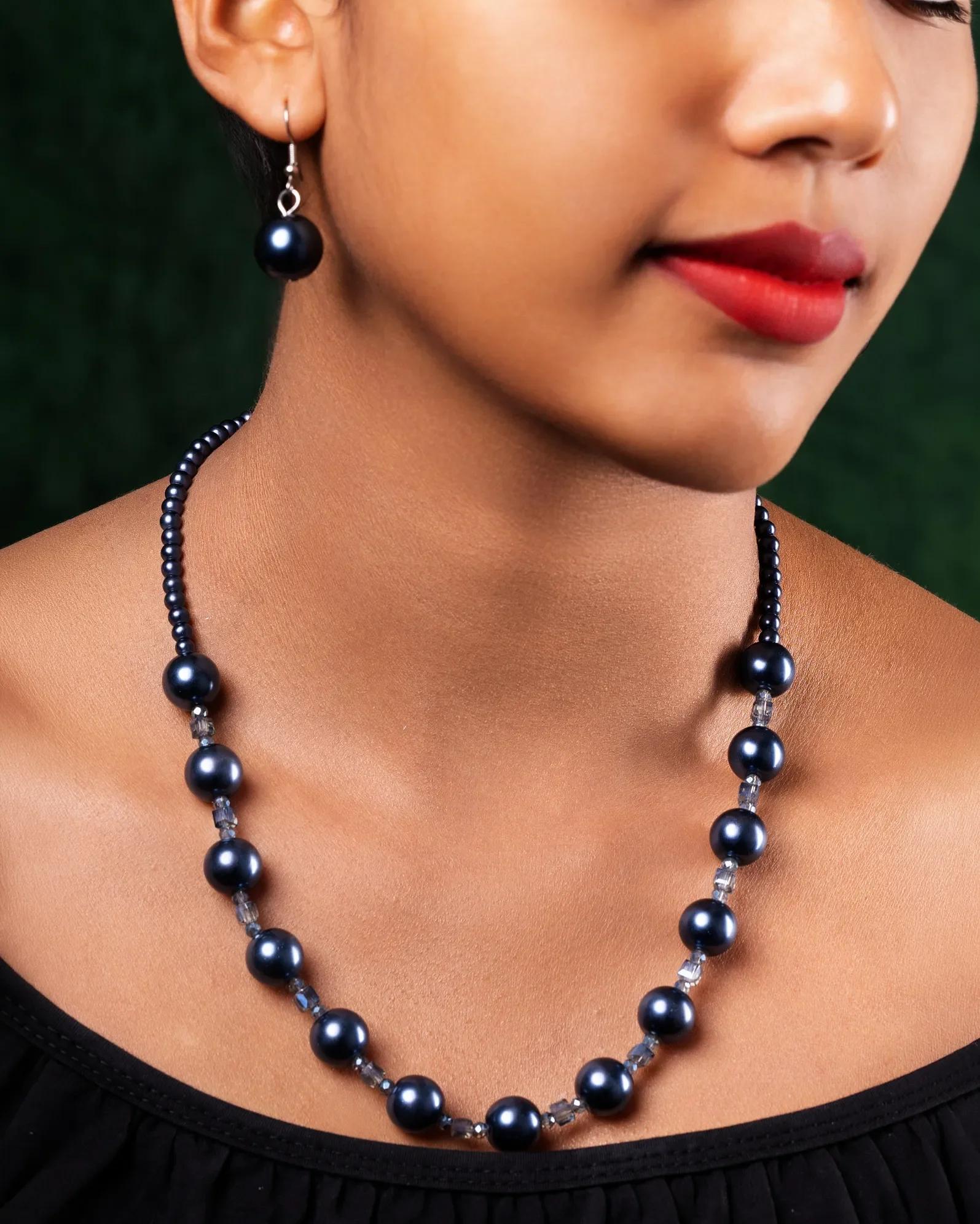 obsidian-pearl-statement-necklace-and-earrings
