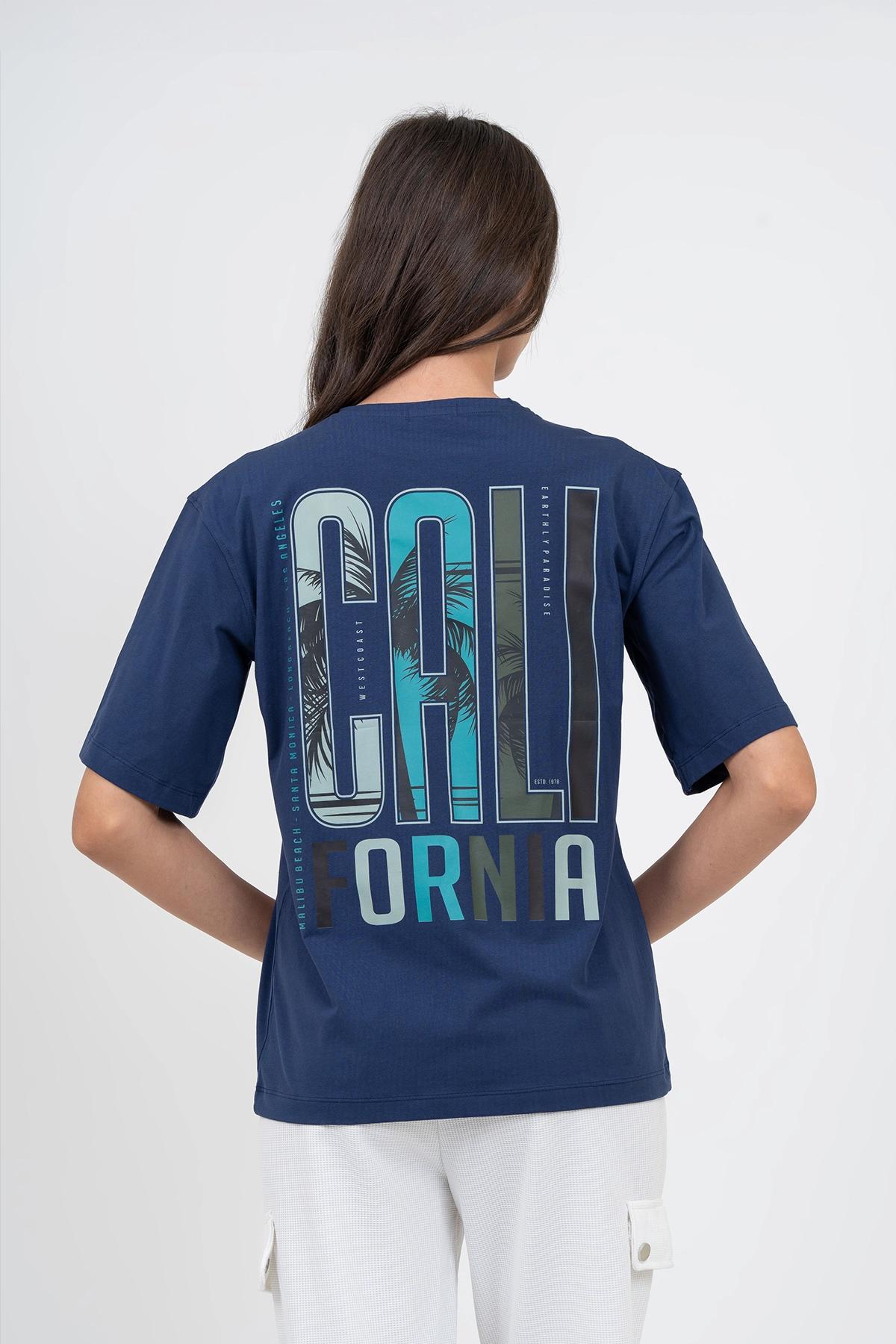 oversized-women-round-neck-printed-tshirt