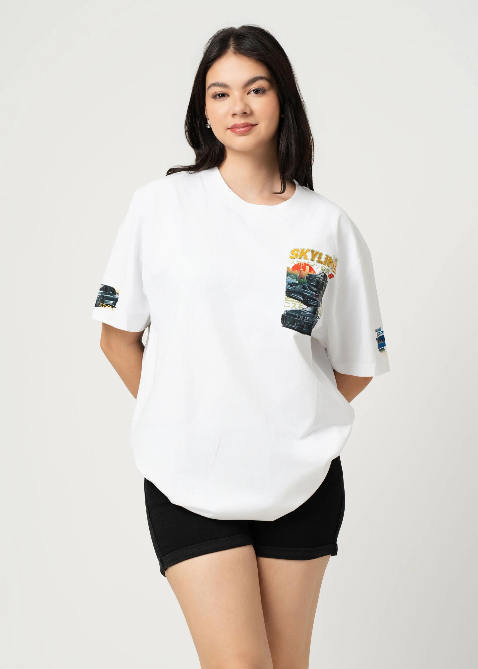 unisex-white-oversized-car-graphic-tshirt