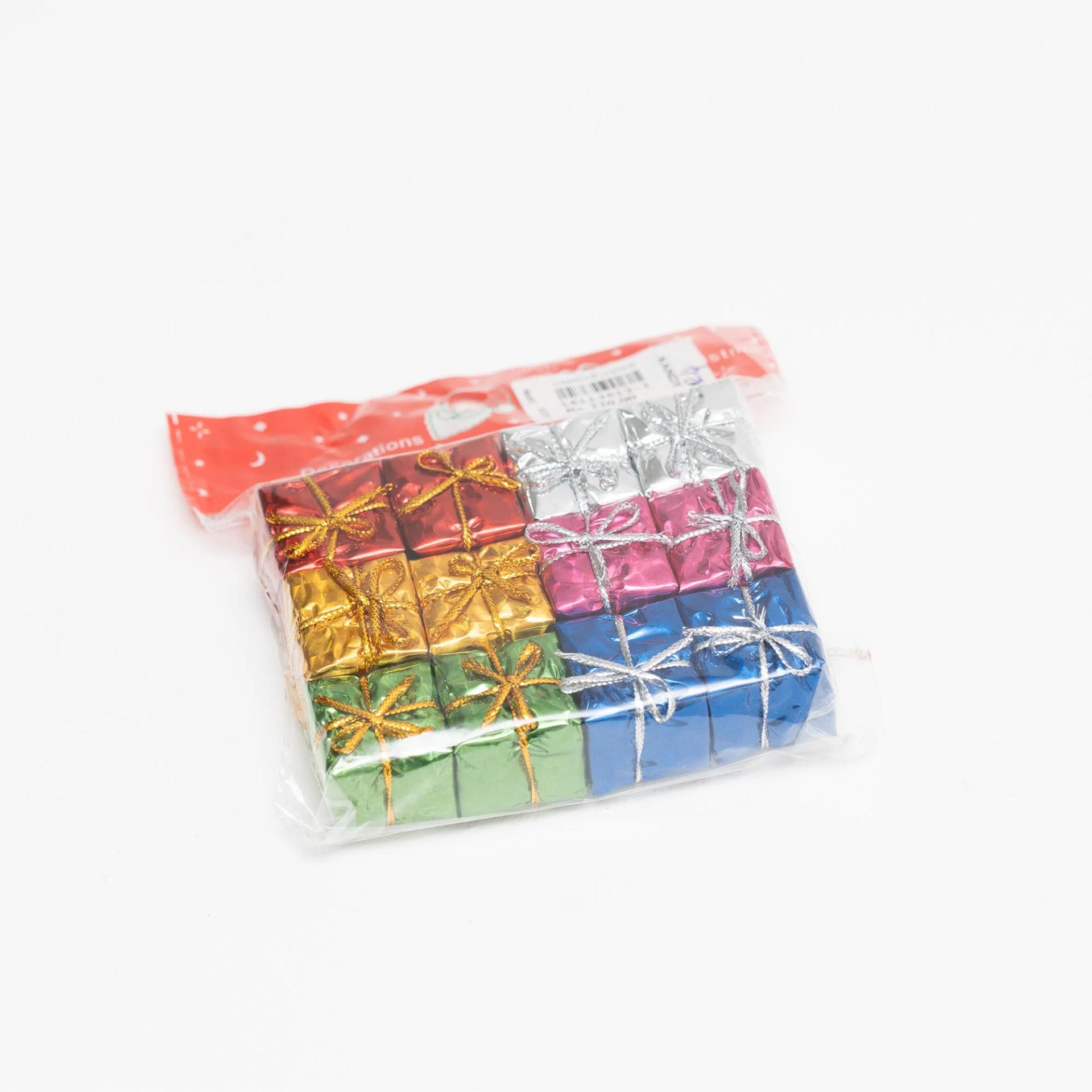 miniature-christmas-gift-box-ornaments