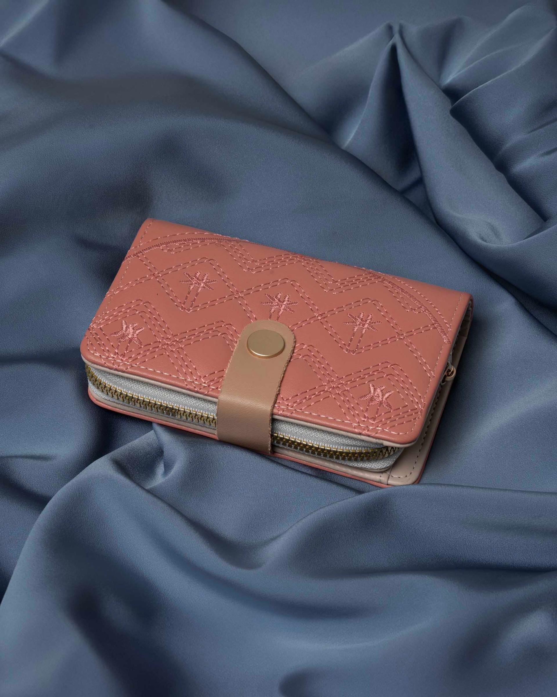 womens-blossom-quilt-wallet