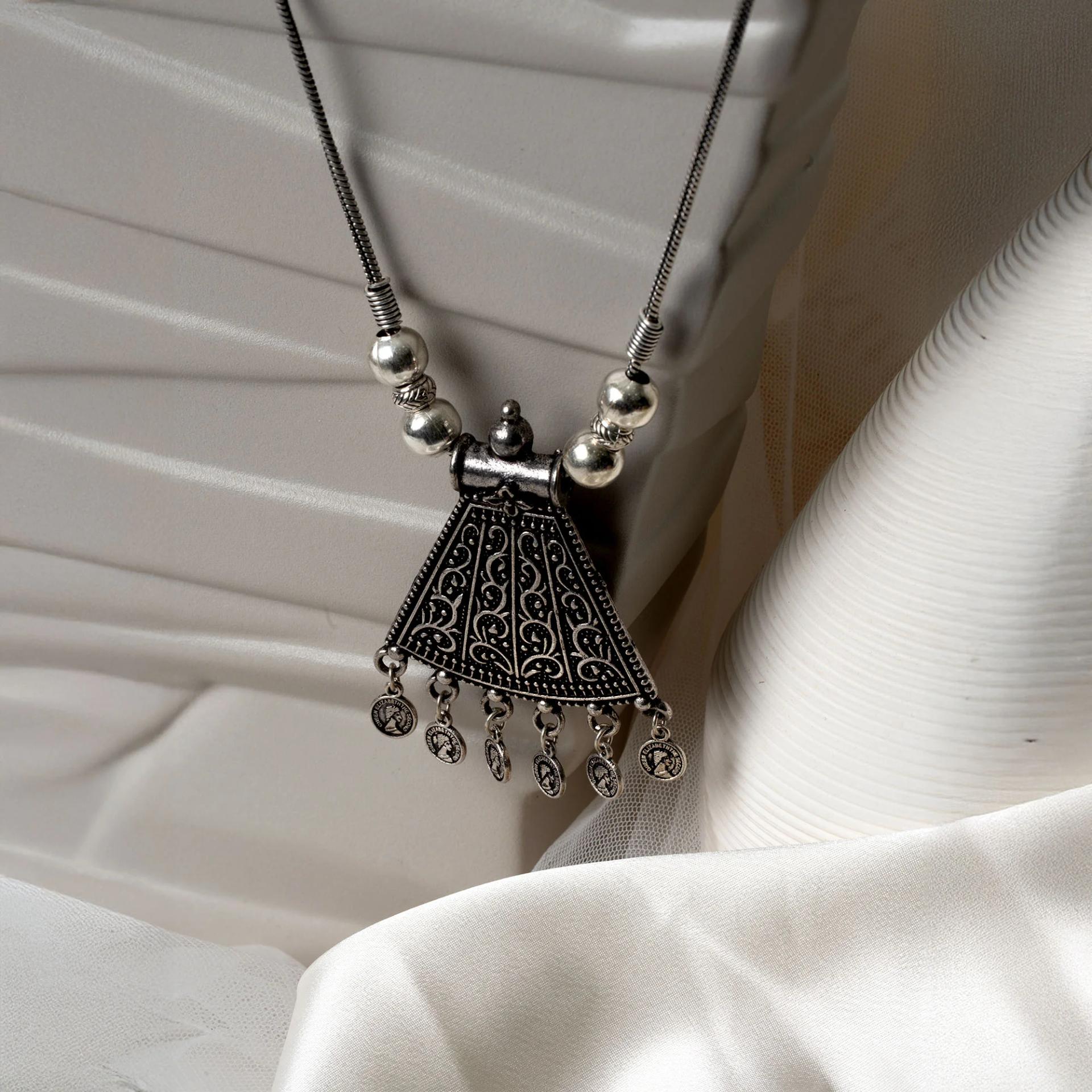 vintage-retro-boho-necklace