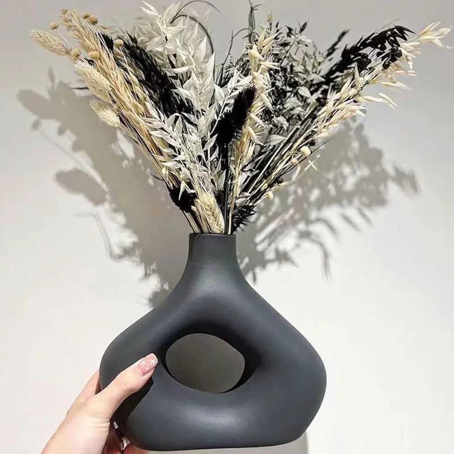 minimalist-nordic-black-ceramic-vase