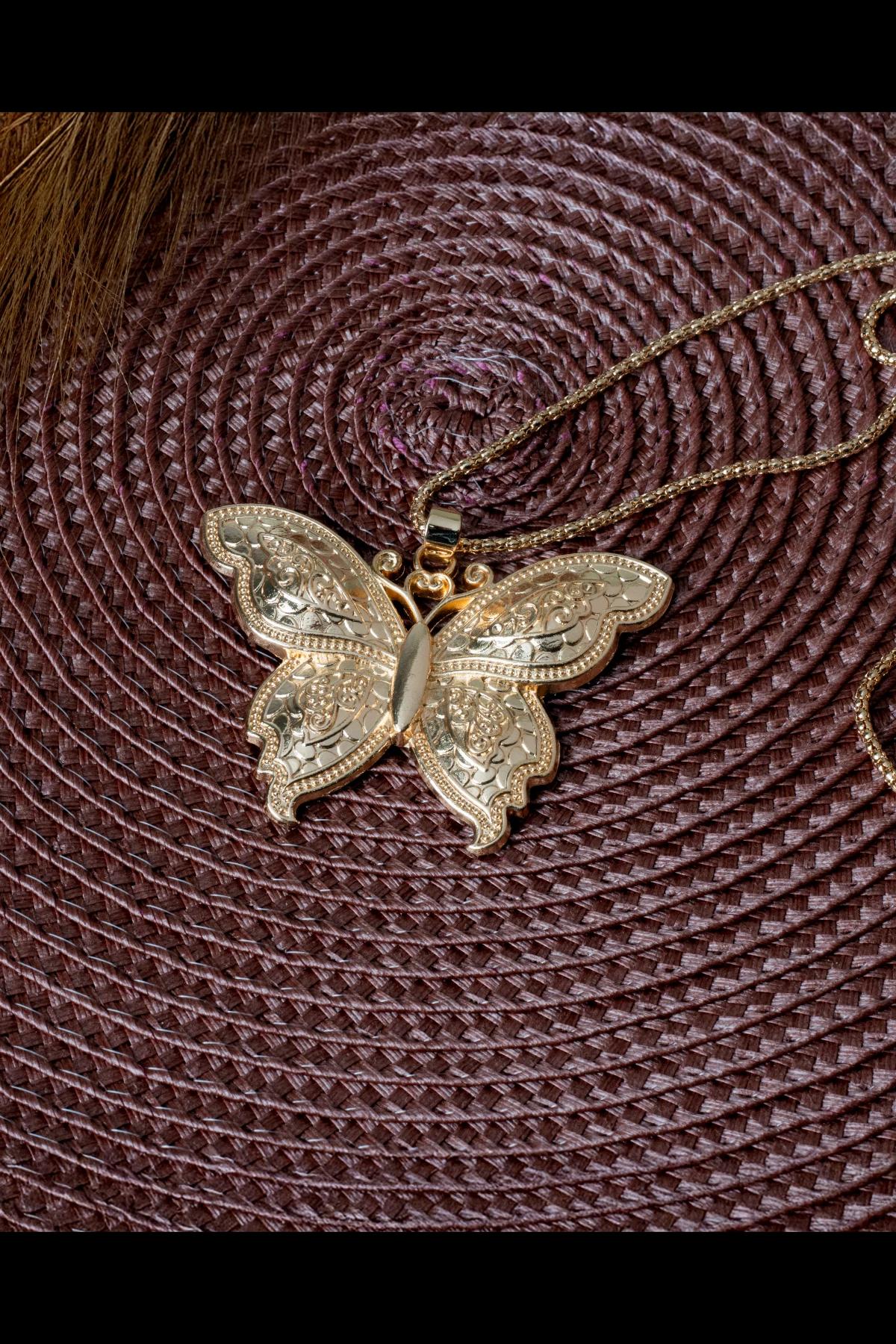 gold-filigree-butterfly-pendant-necklace