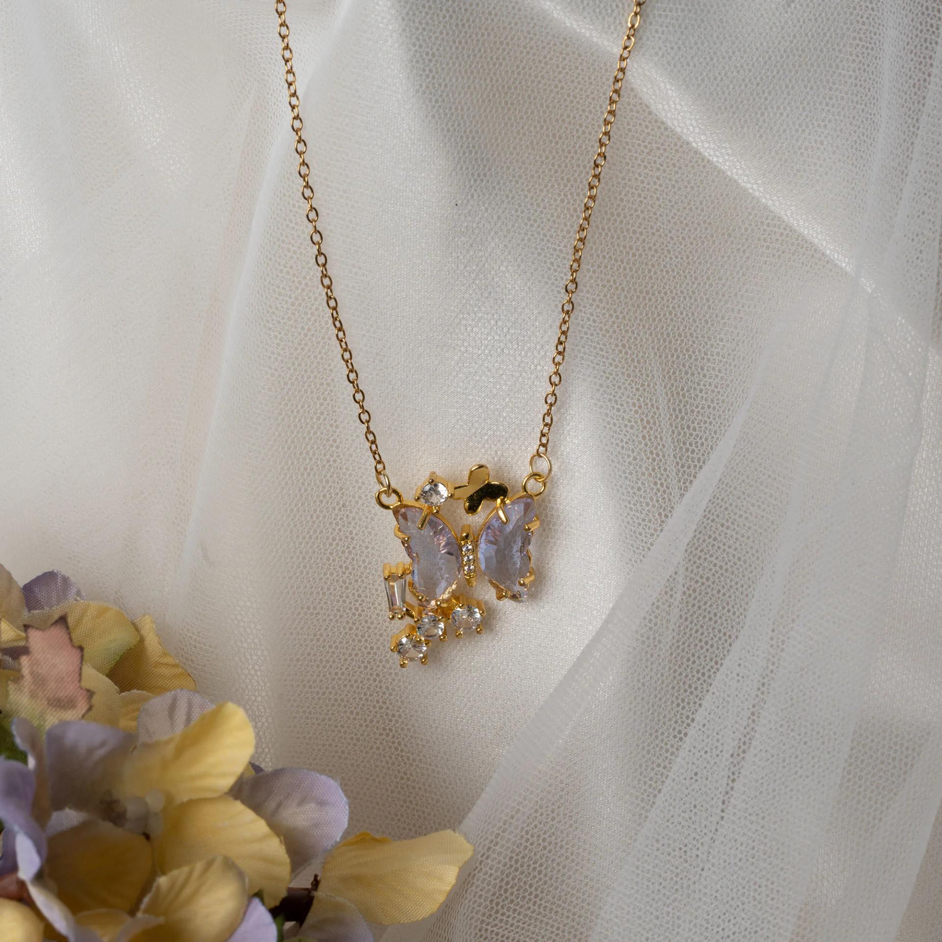 goldplated-butterfly-pendant-necklace-with-crystals