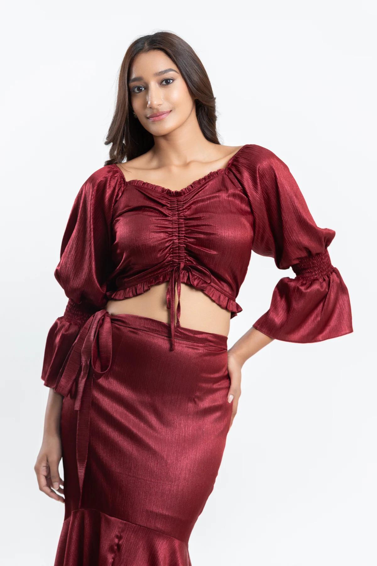 women-sweetheart-neck-drawstring-ruched-tie-back-crop-top