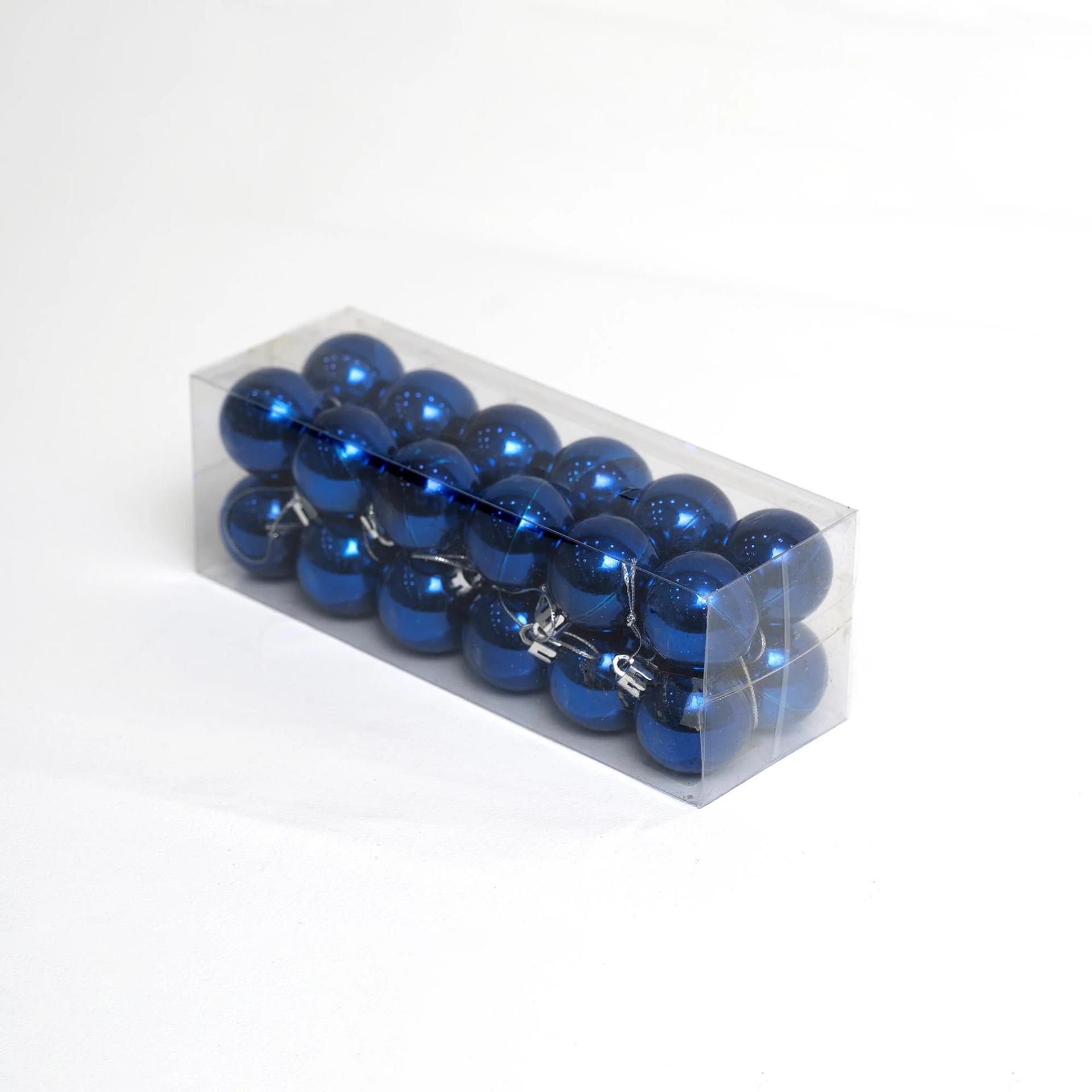 glossy-blue-plastic-christmas-balls-in-clear-box