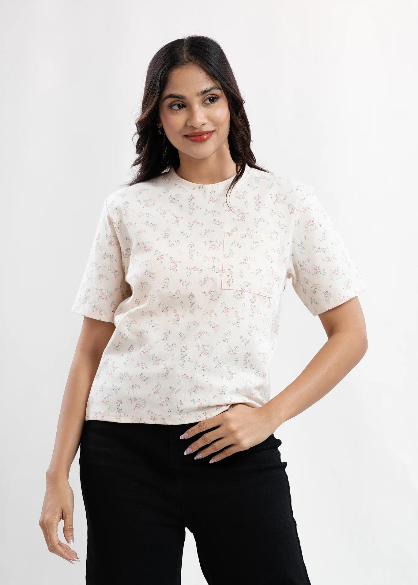 elara-ditsy-floral-pocket-tee