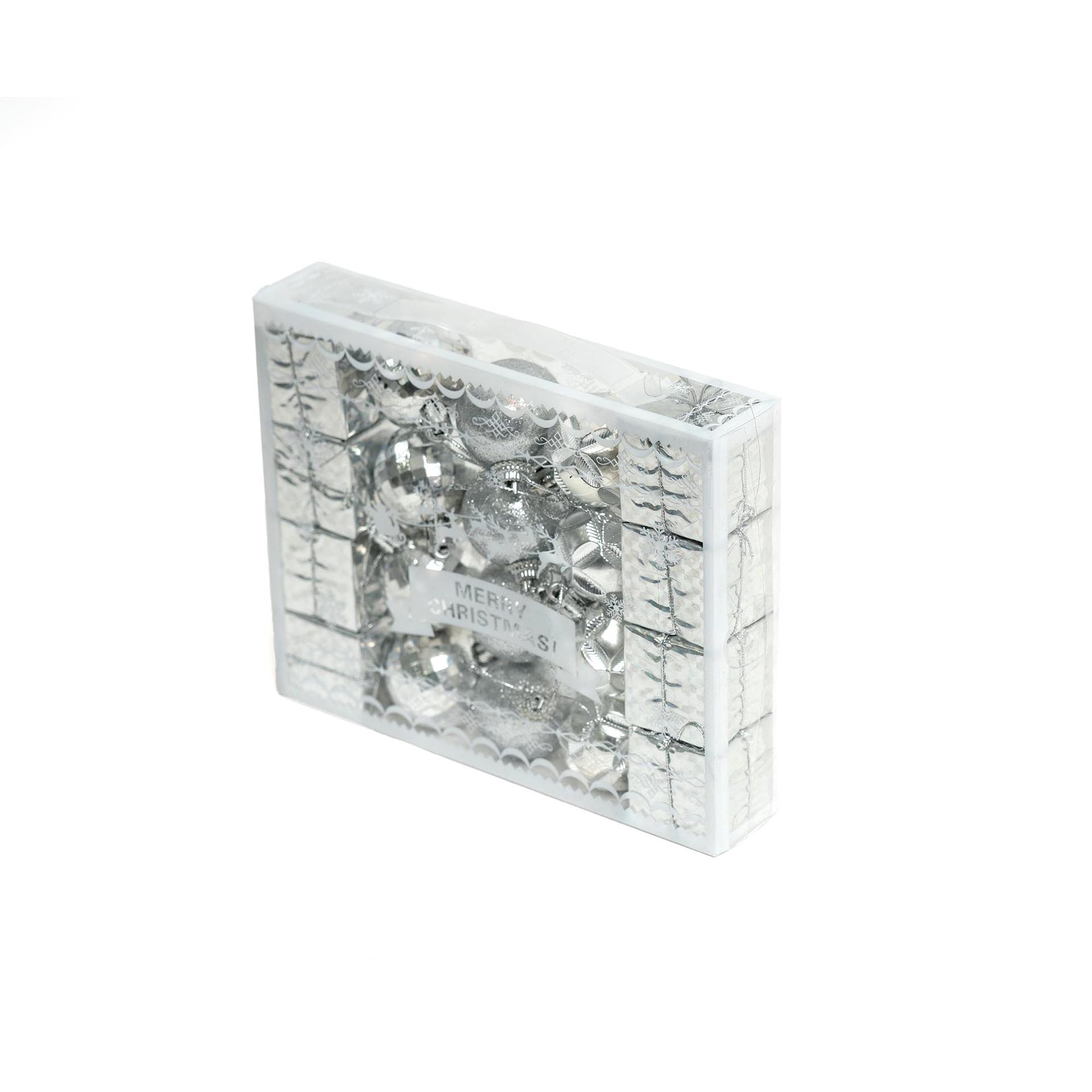 christmas-tree-ornaments-silver-set