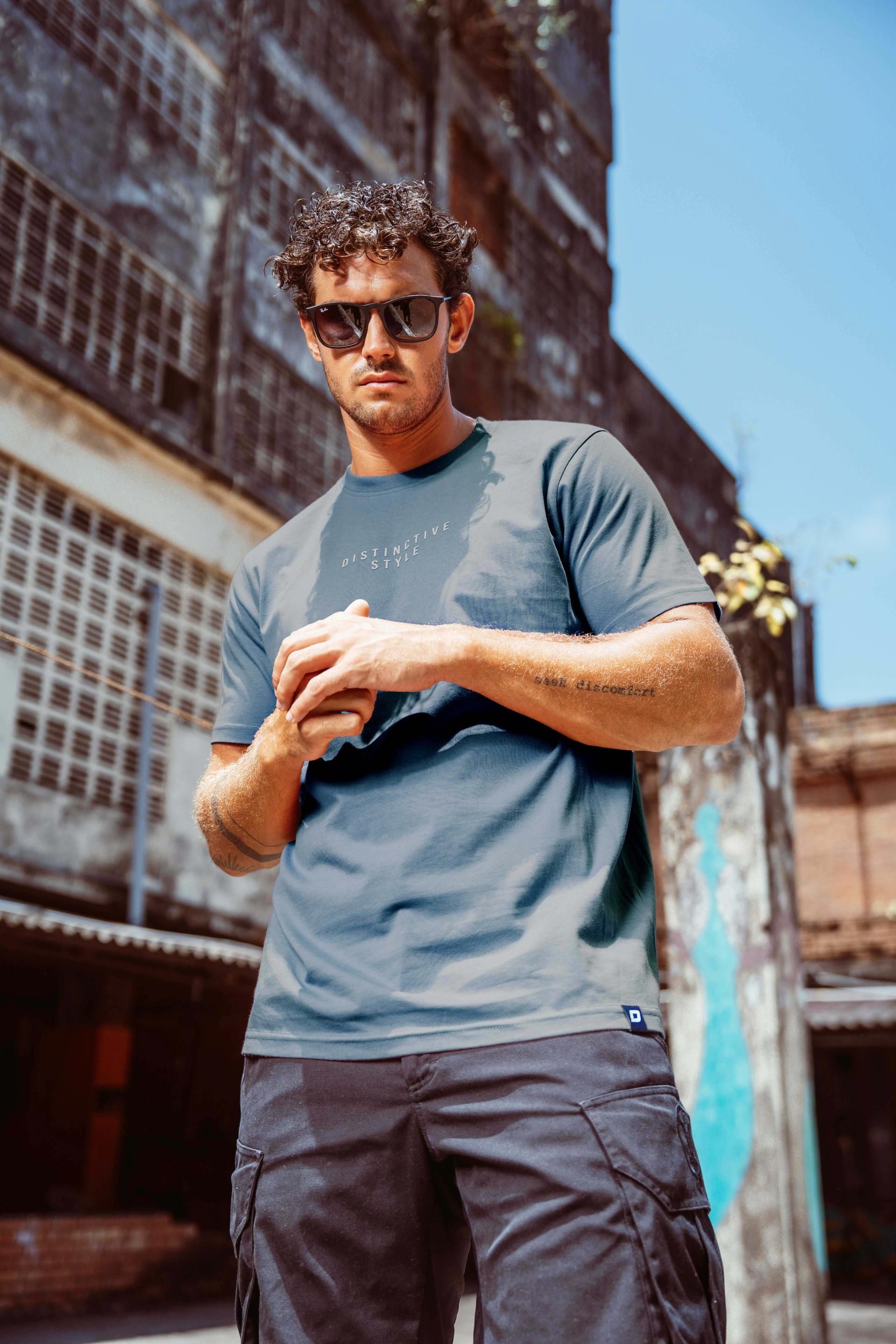 mens-distinctive-style-text-plain-tshirt