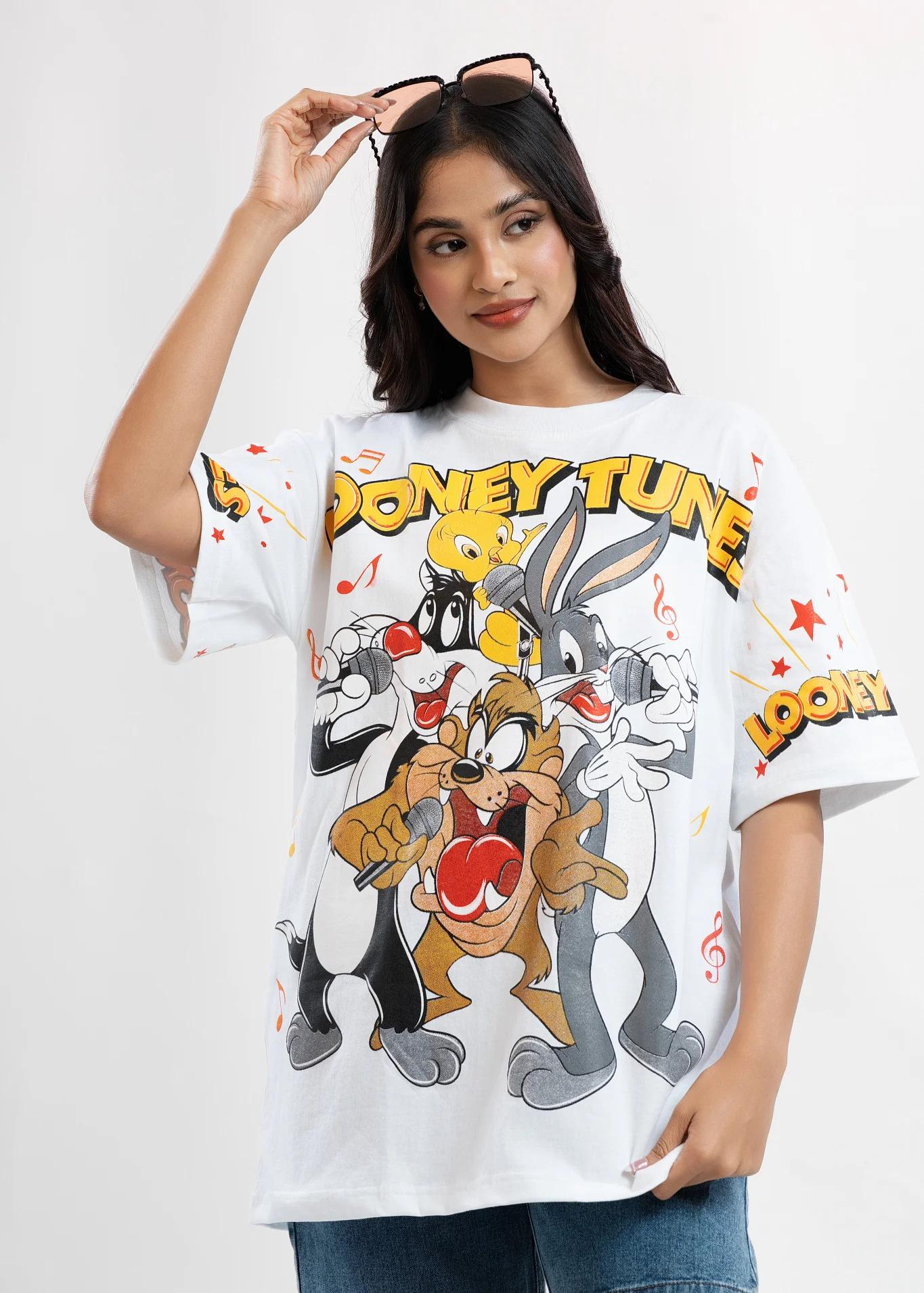 tune-squad-retro-graphic-tee