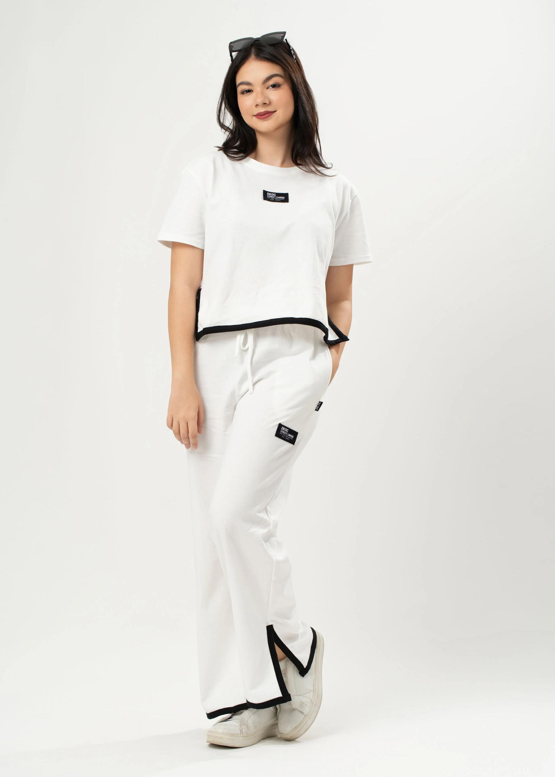 white-wideleg-pants-with-black-trim