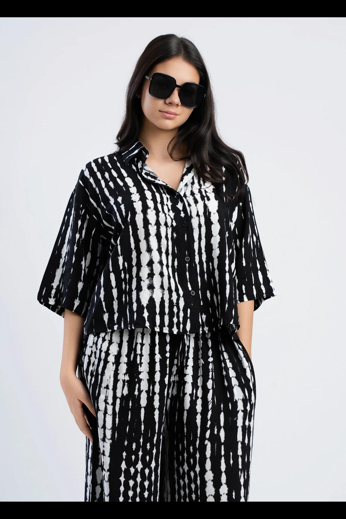black-white-tiedye-print-kimono-sleeve-blouse