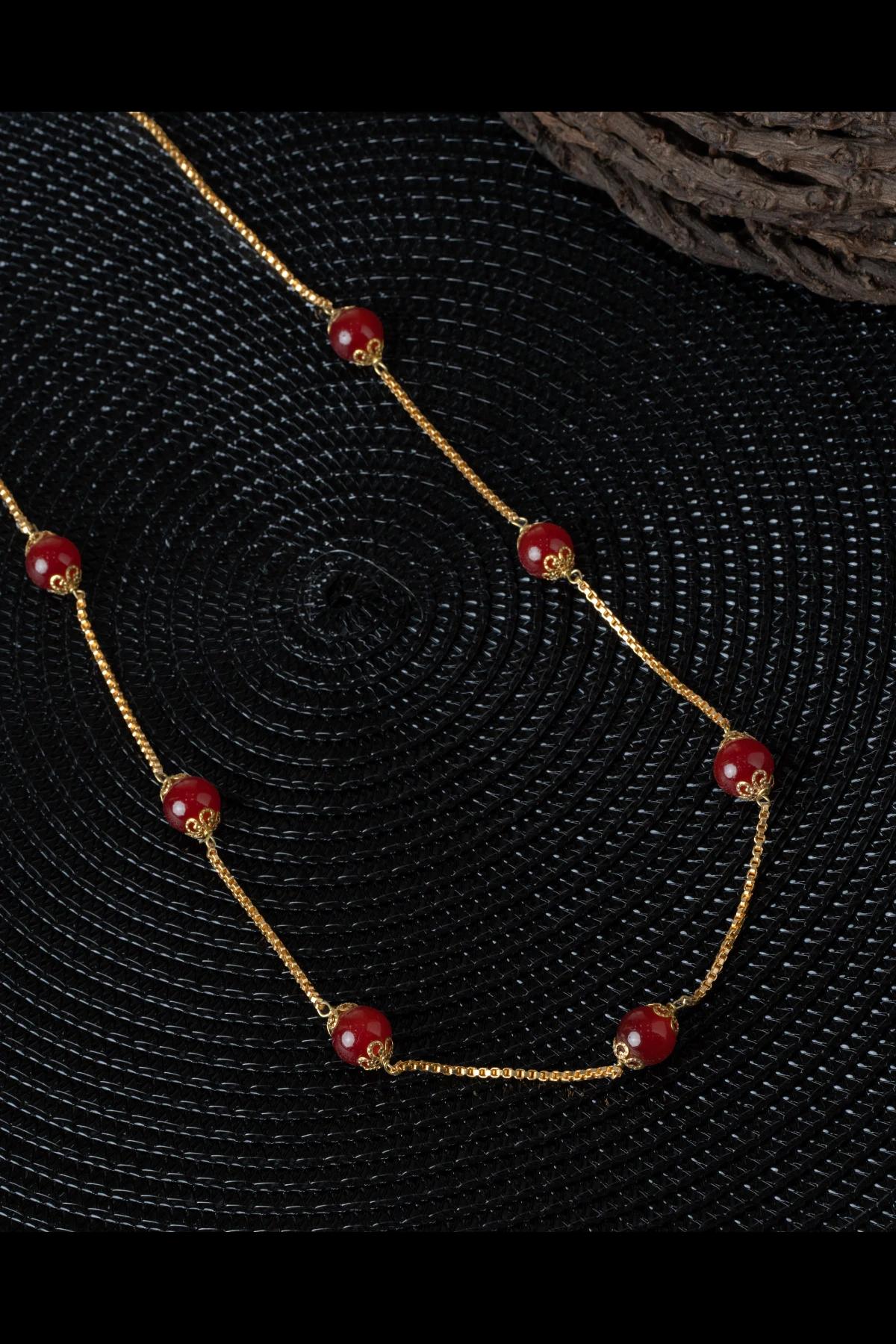 gold-chain-necklace-with-red-beads