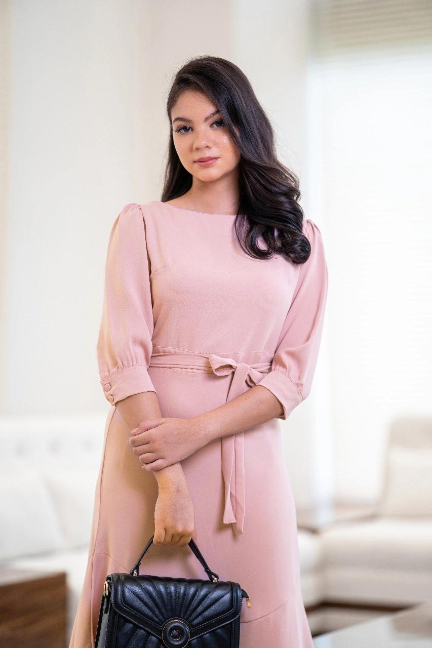 pink-belted-midi-dress-with-puff-sleeves