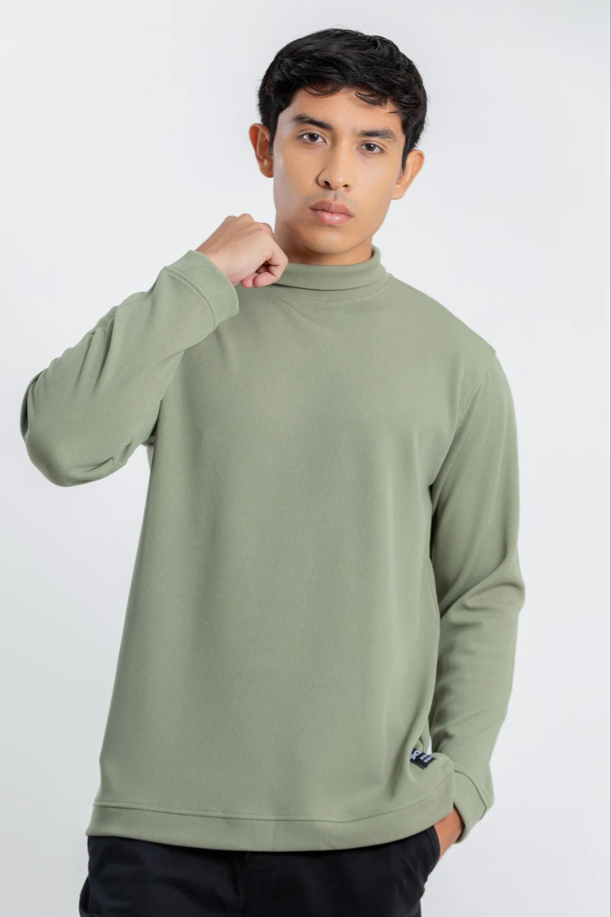 dkdc-gritstones-solid-men-high-neck-green-tshirt