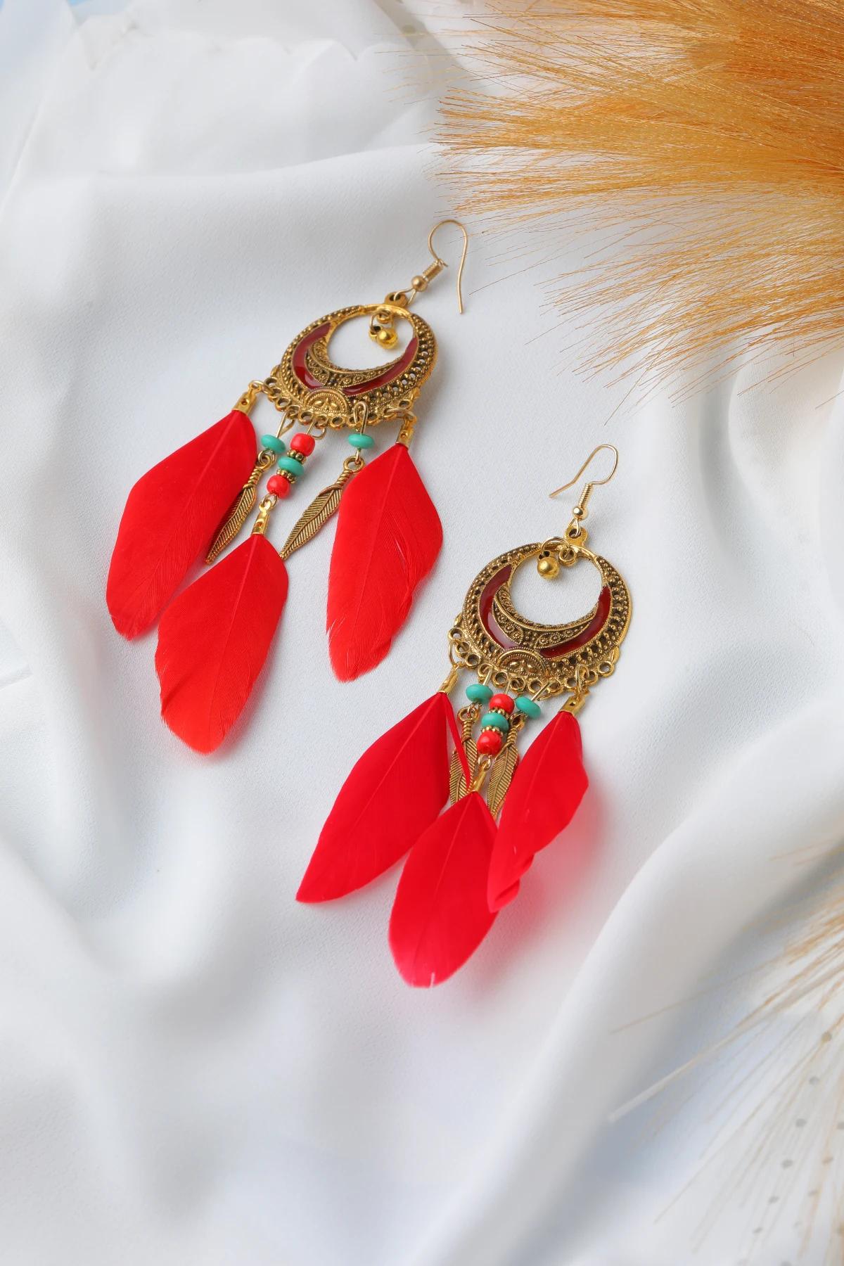 kandy-bohemian-red-feather-earrings