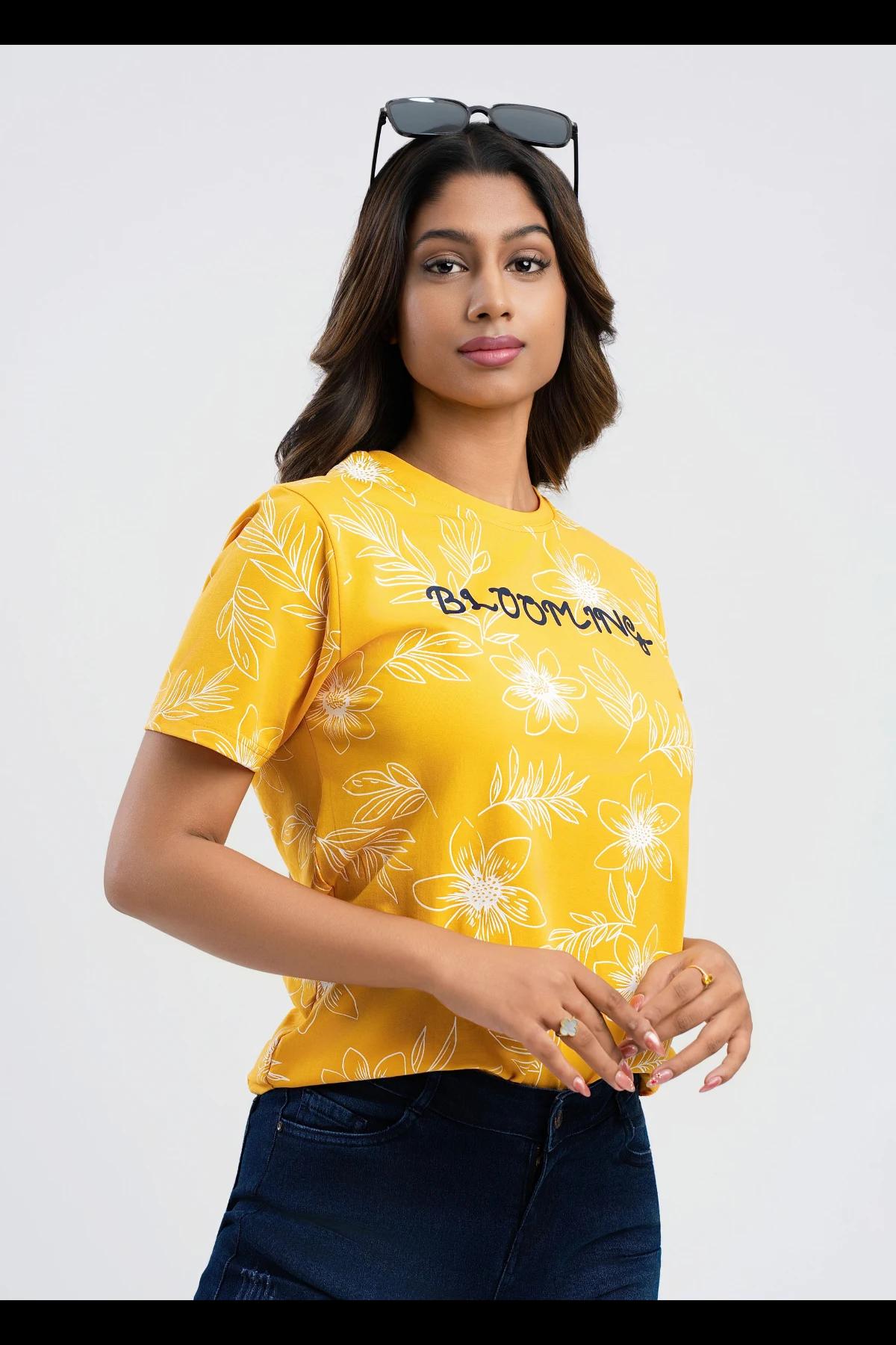 womens-yellow-tropical-floral-blooming-graphic-tshirt