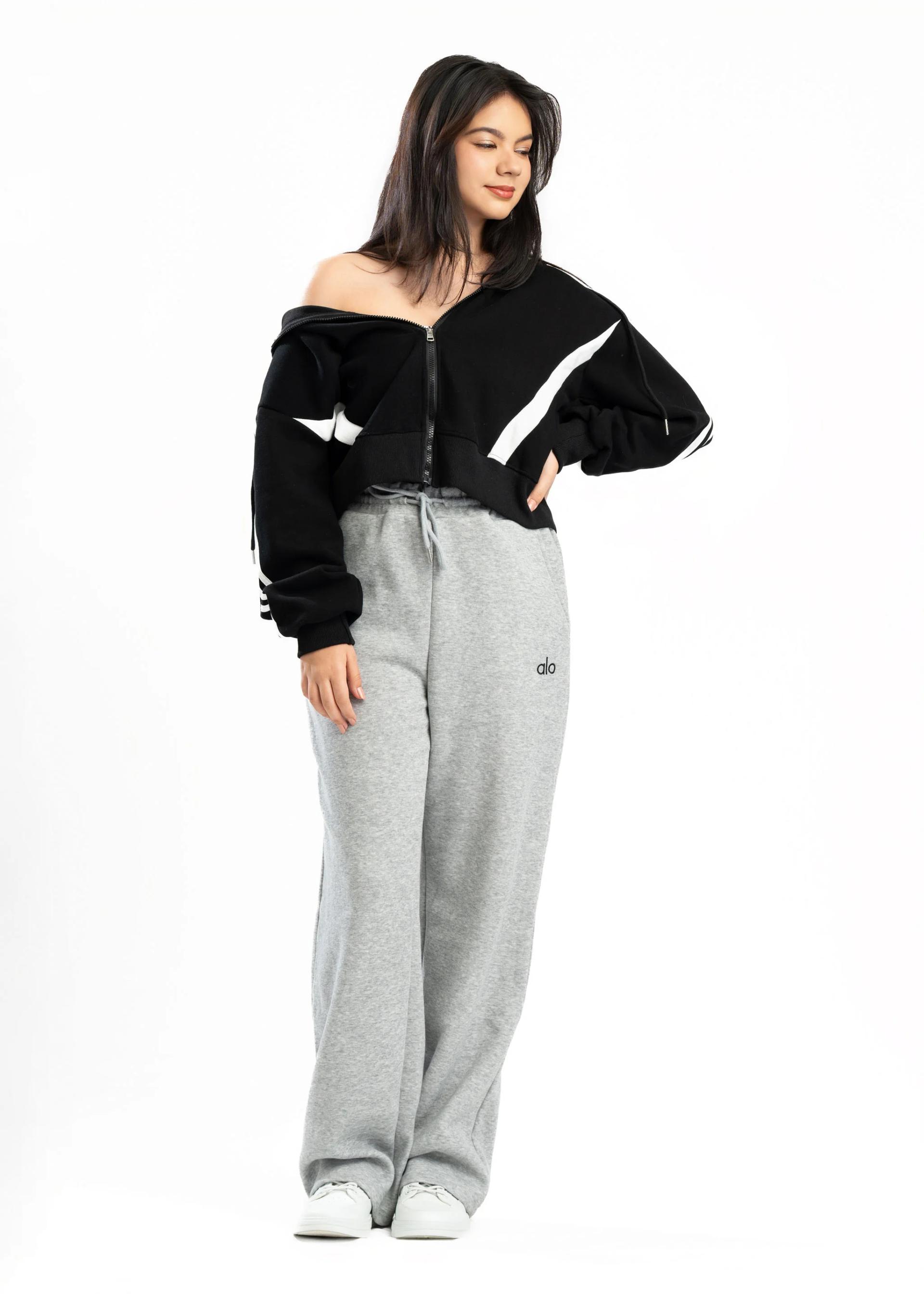 baggy-track-pants-with-elastic-waistband