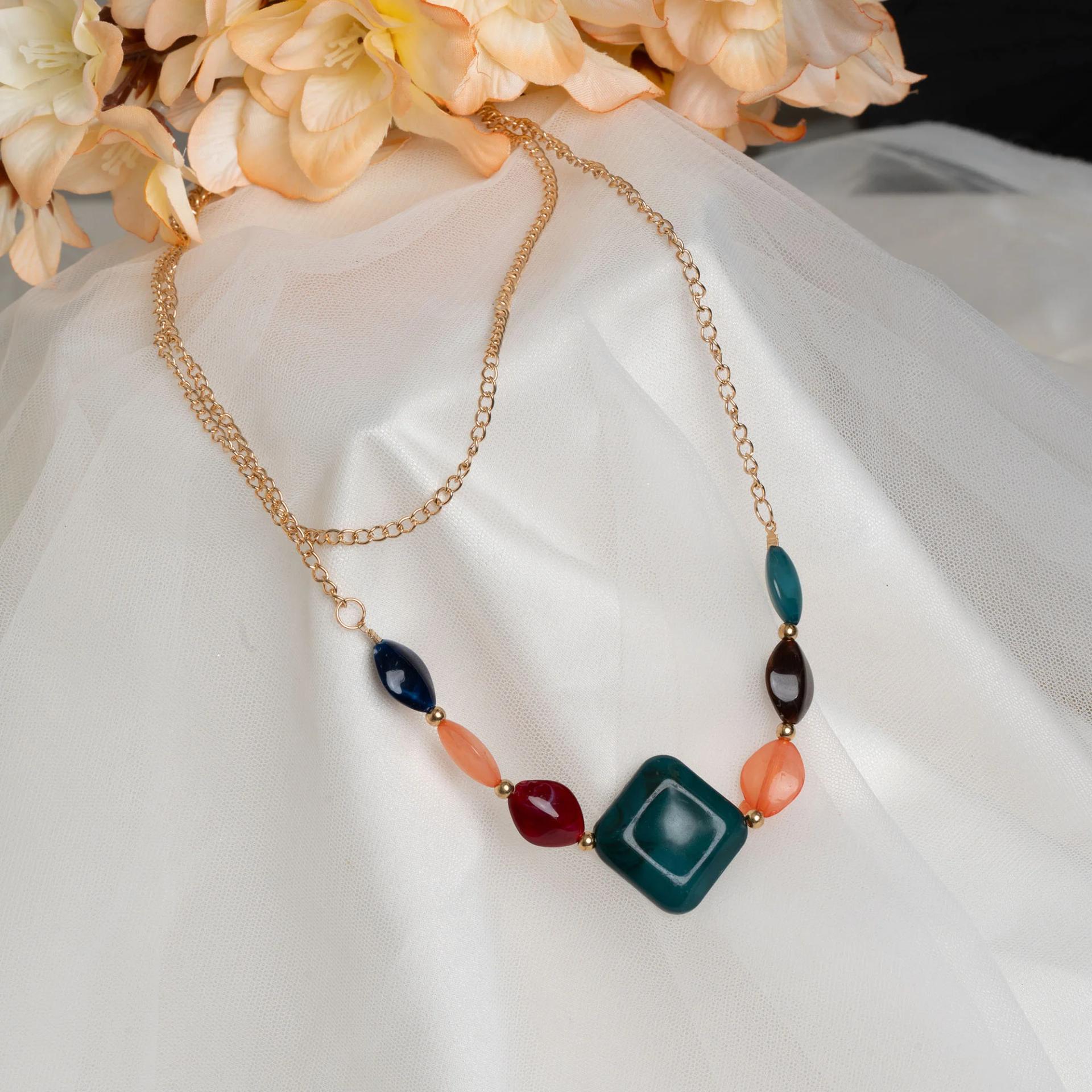 boho-multicolor-resin-gemstone-bead-necklace