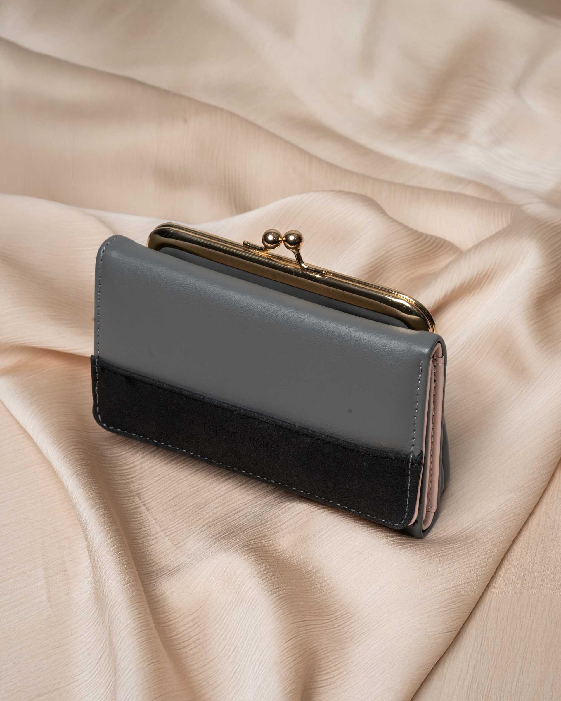 gamaguchi-ladies-black-wallet